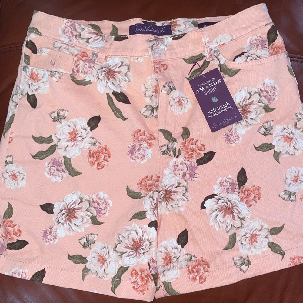 COPY - Gloria Vanderbilt soft shorts